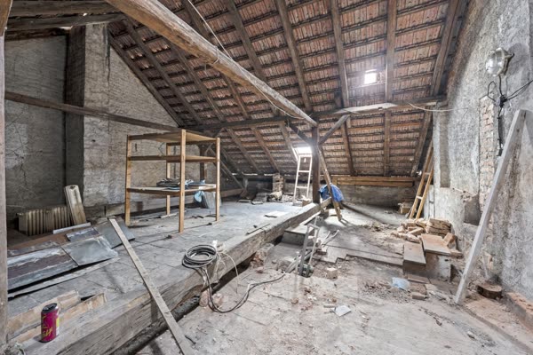 Nebytový prostor 361/6 — 103,22 m², 3. NP, s právem výstavby bytu