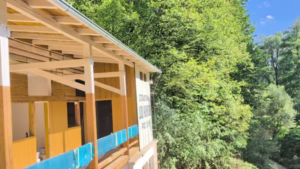 Nová tesařina a svody — konstrukce zastřešení pavlače